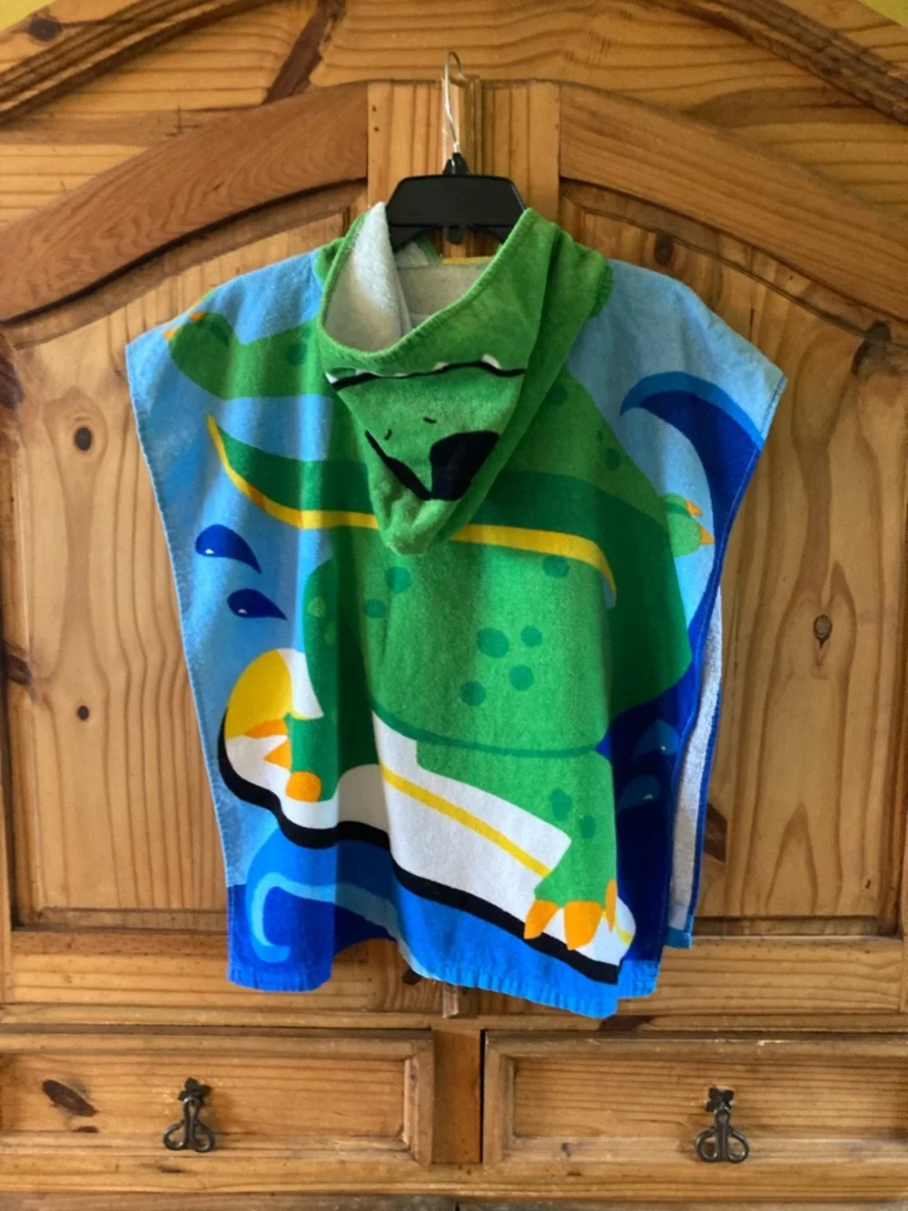 Boys dragon dinosaur hooded beach towel